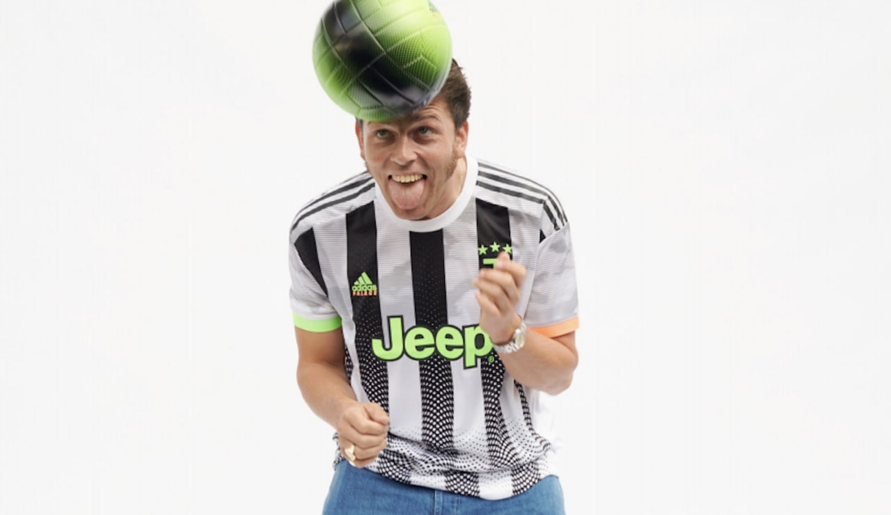 The fourth kit by Juventus, adidas & Palace on sale today! - Juventus