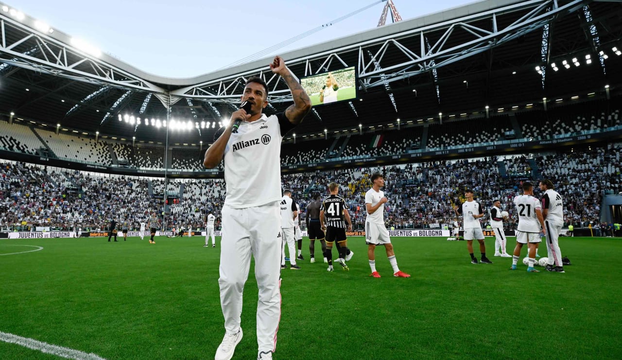 Turin, Italy. 09th Aug, 2023. Manuel Locatelli of Juventus during the  pre-season test match between Juventus Fc and Juventus NextGen U23 on 09  August 2023 at Juventus Stadium, Turin, taly. Photo Nderim