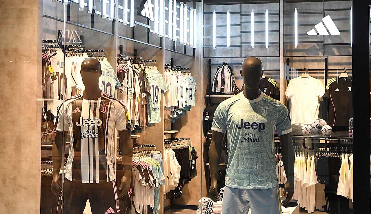juventus store le gru 16