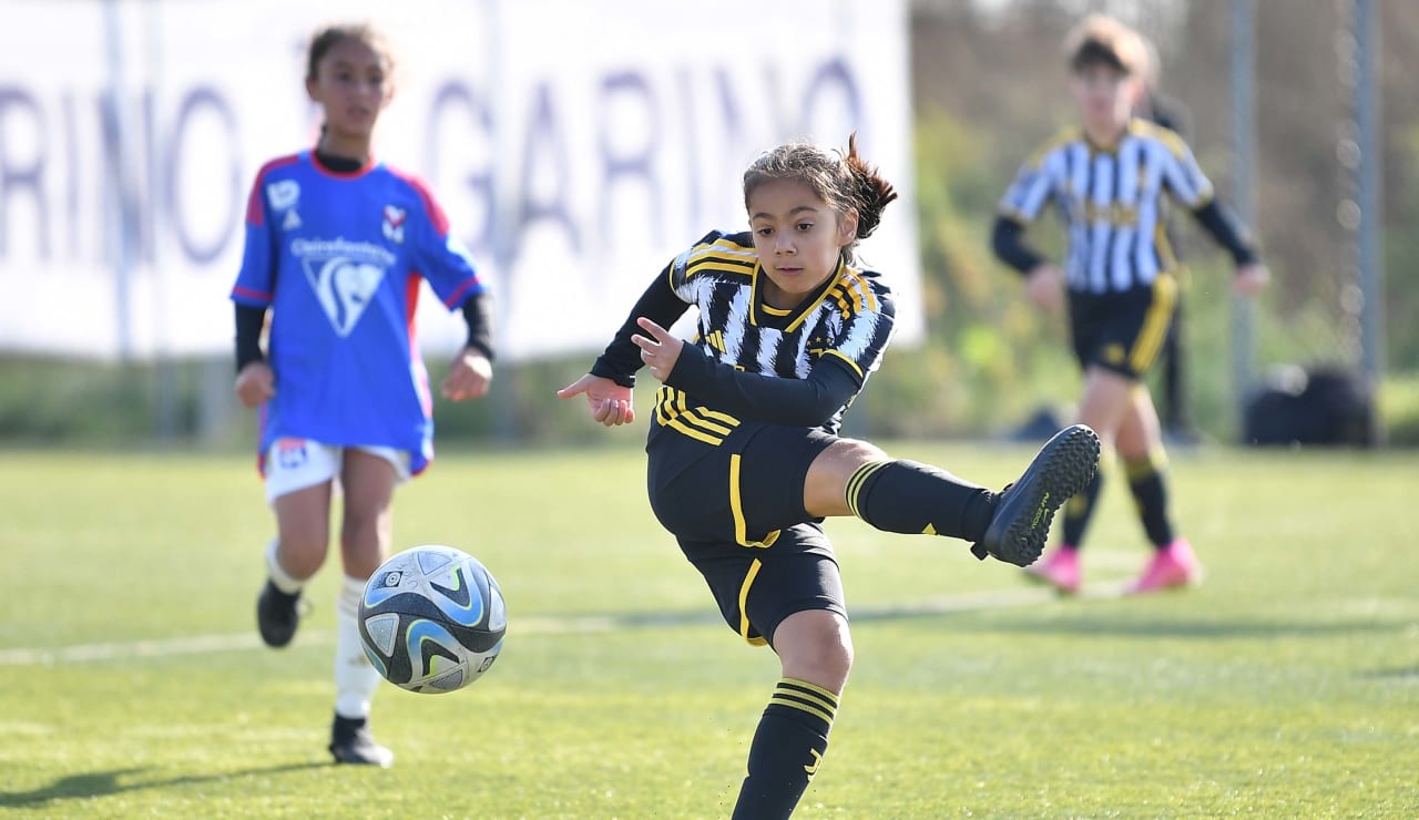 women U10 vs OL 18