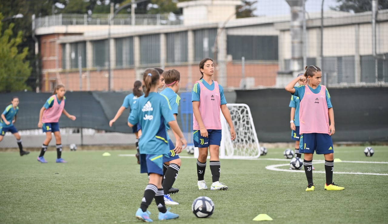 under 13 women first training 2