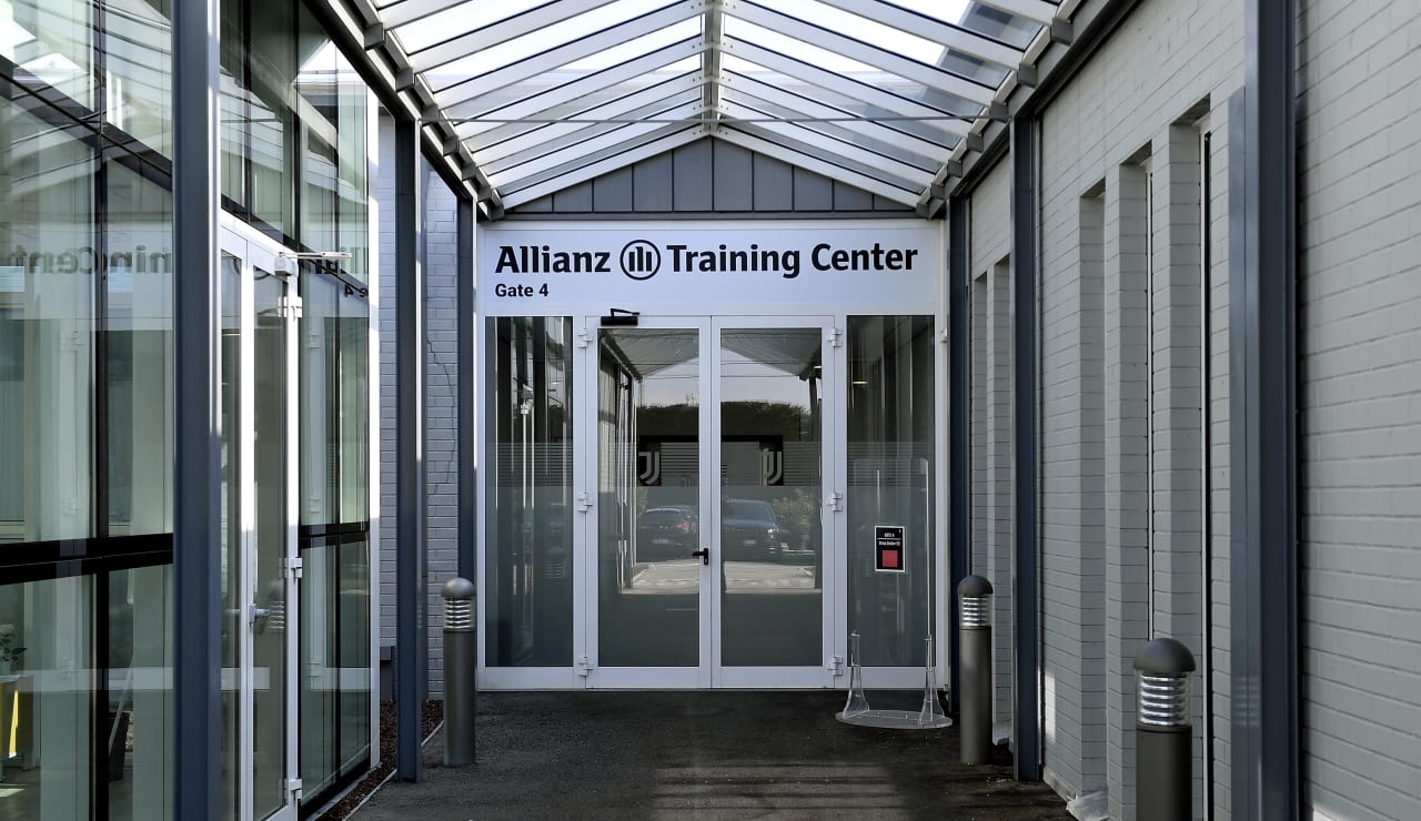 allianz training center 29