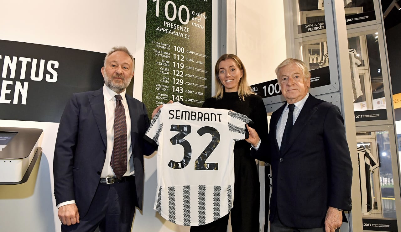 Linda Sembrant allo Juventus Museum 3