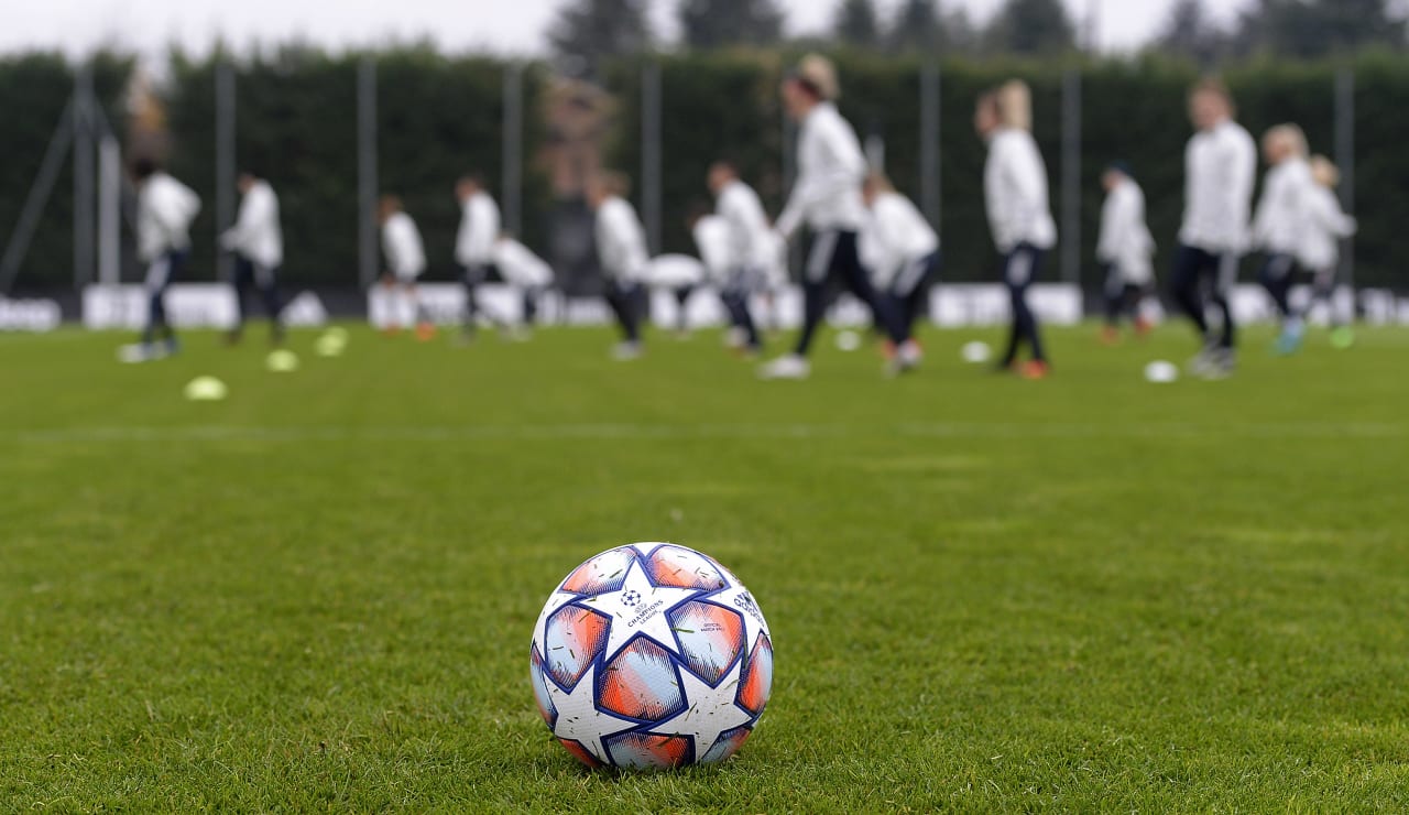 Women UWCL Training (16)