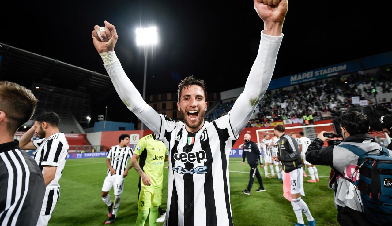 bentancur saluto16