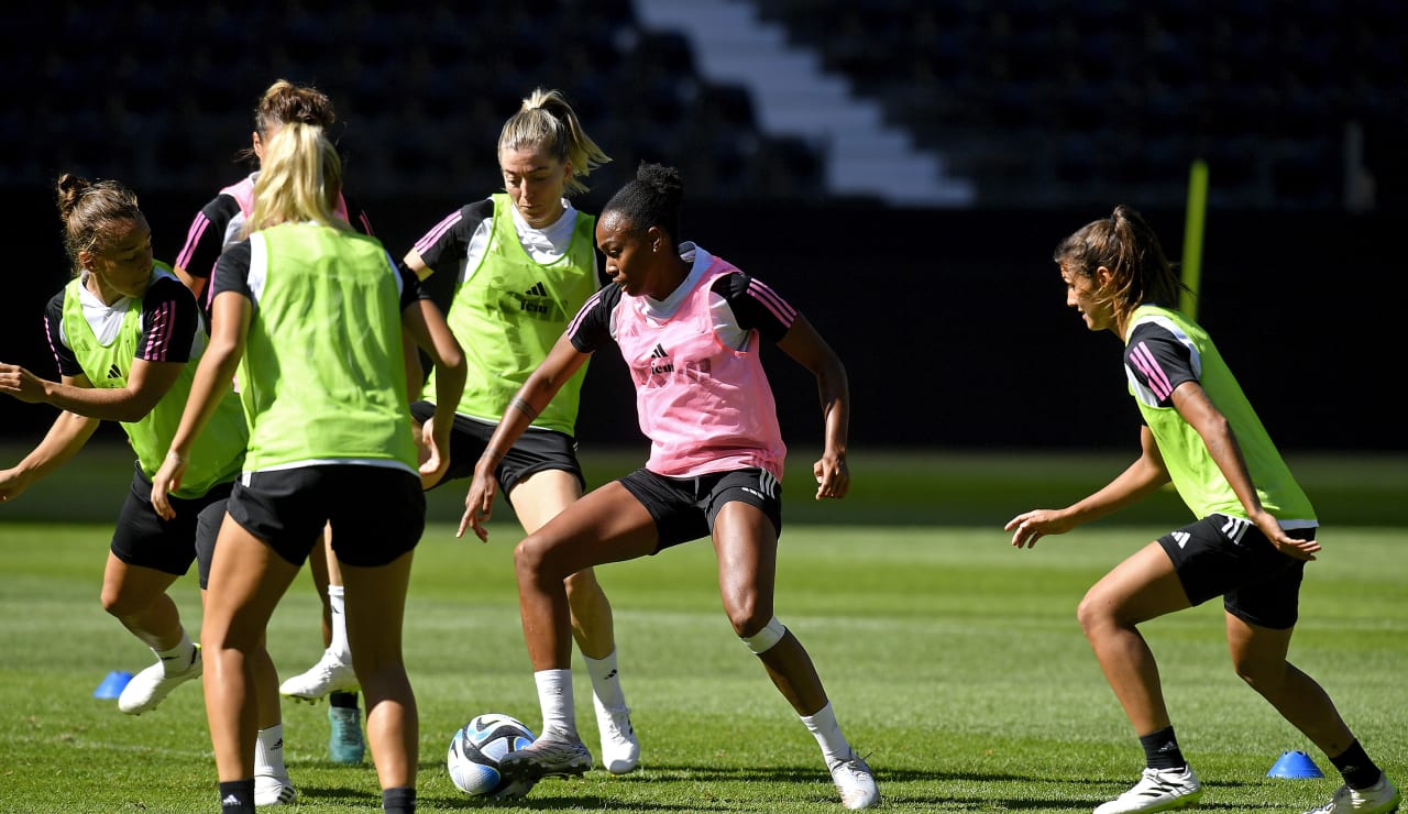 Women Vigilia Juve Eintracht 17