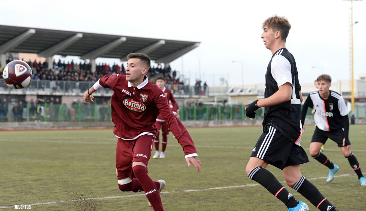 derbyu1718.jpg