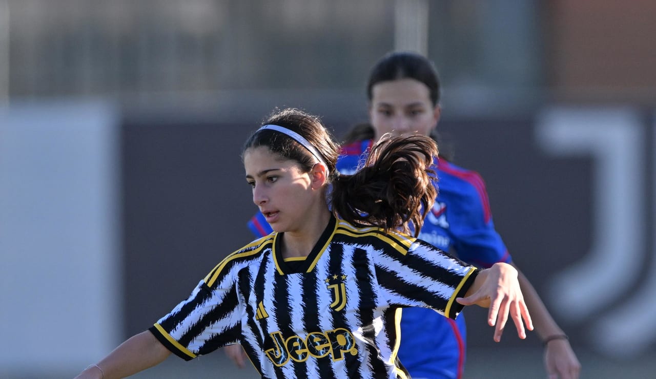 women under 15 vs OL 19