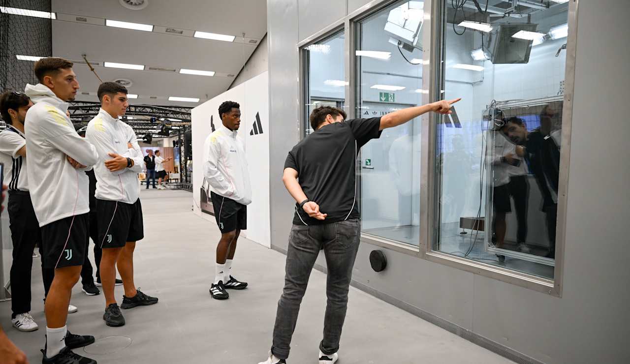 FIRST TEAM ADIDAS INNOVATION LAB 2025 5