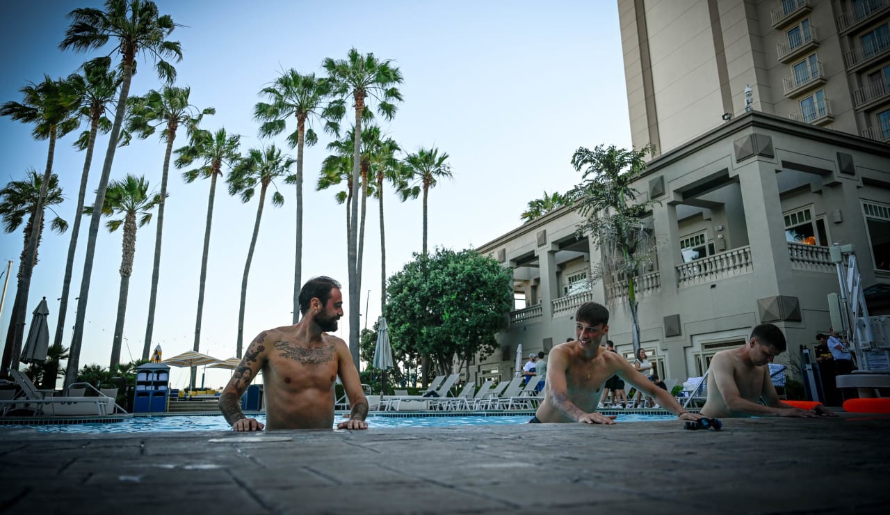 Juventus Pool Los Angeles 22