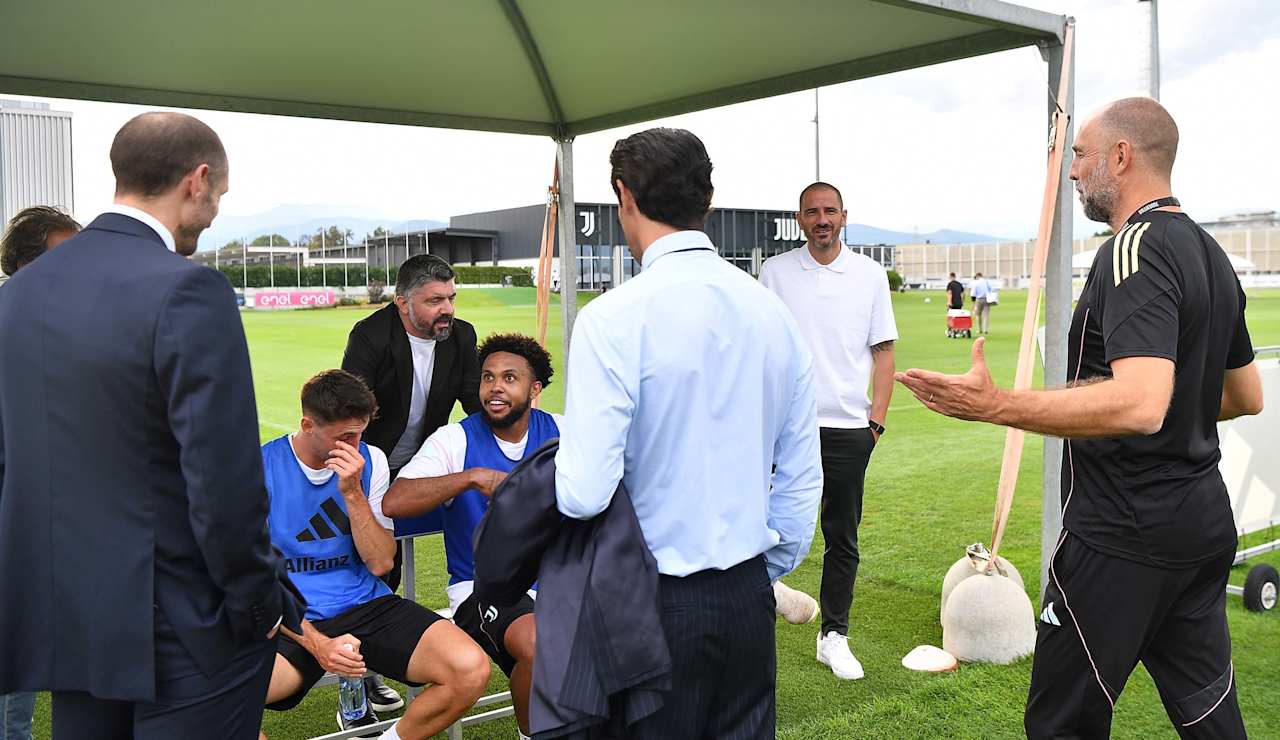 Italian delegation visits Continassa - 27-07-2025 - 15