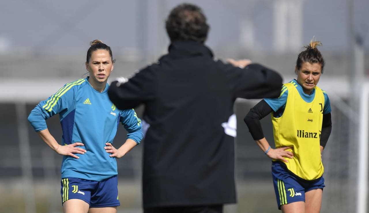 Juventus Women in allenamento a Vinovo 6