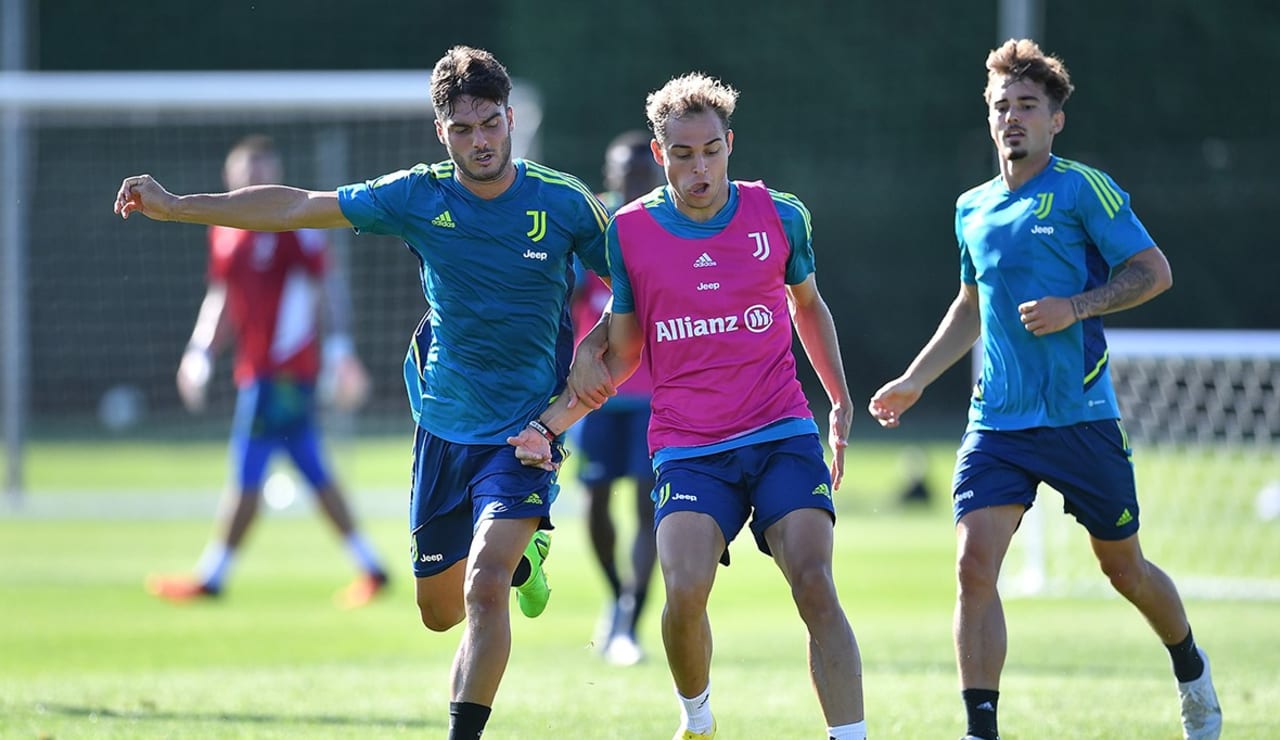 under 23 training 8 12