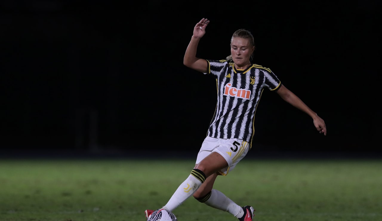 Como Juventus Women 11