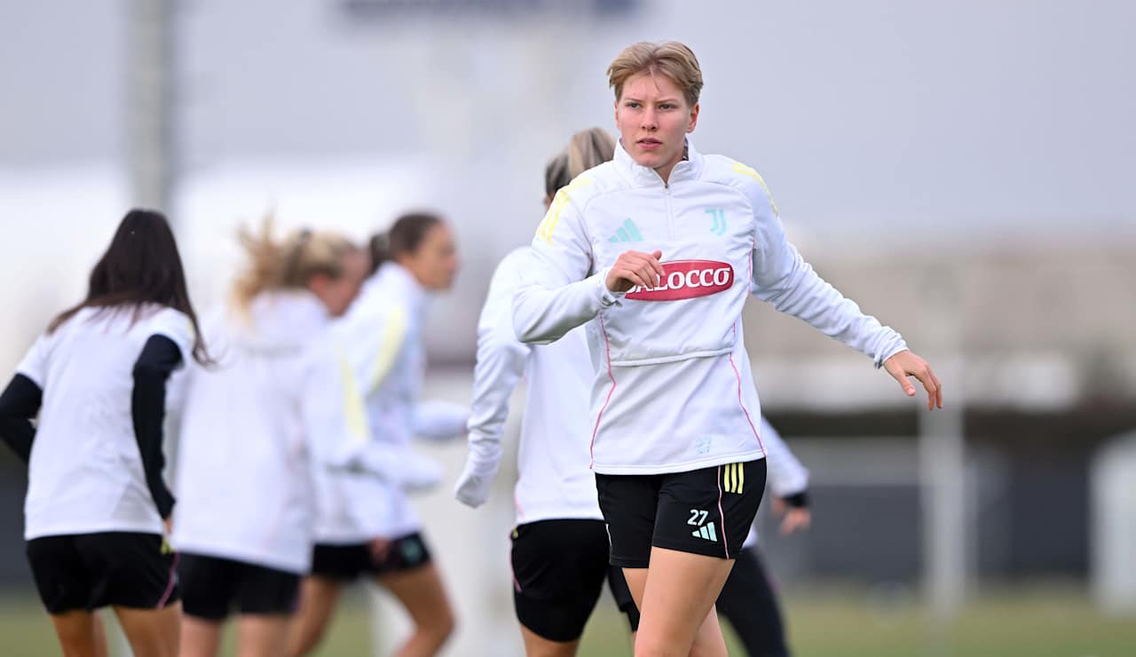 Training Women 4 12 25 1