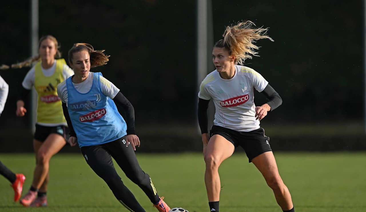 Training Women 4 12 25 18