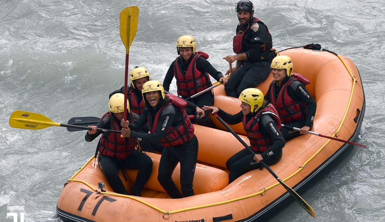 WOMEN_RAFTING09.jpg