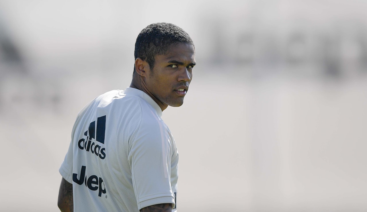 Douglas Costa