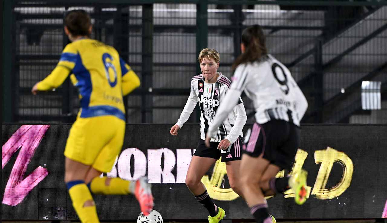 women-parma-12