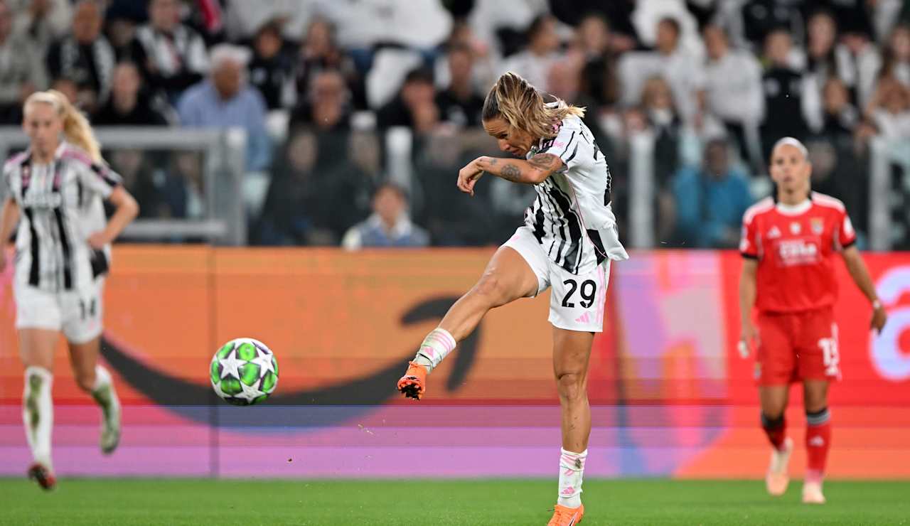 uwcl-women-benfica-09