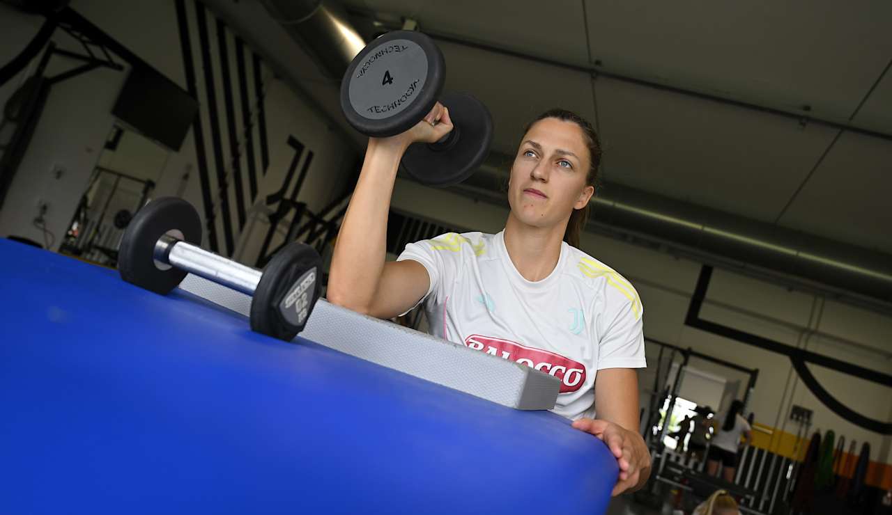 women-training-2804-03