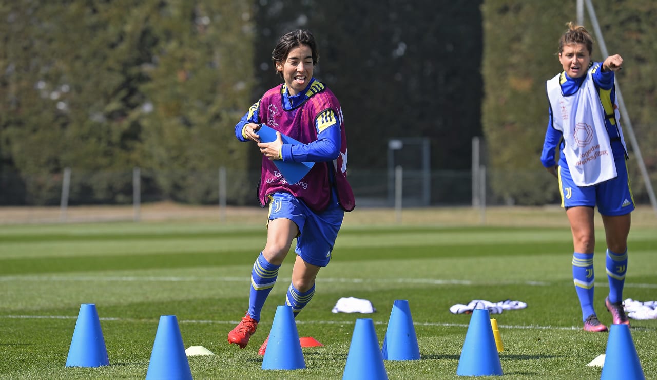 Women training pre Lyon14