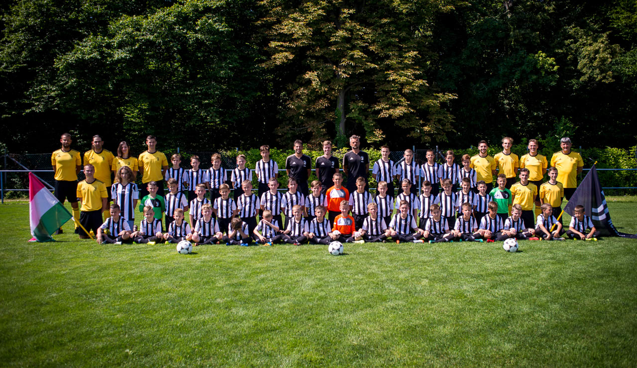 Picture3 of Gallery --- Csoportkép 2019-1.hét
