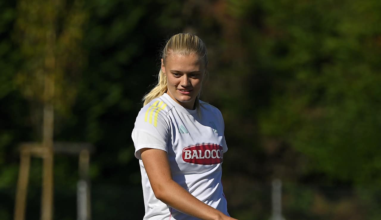 uwcl-training-women-0610-15