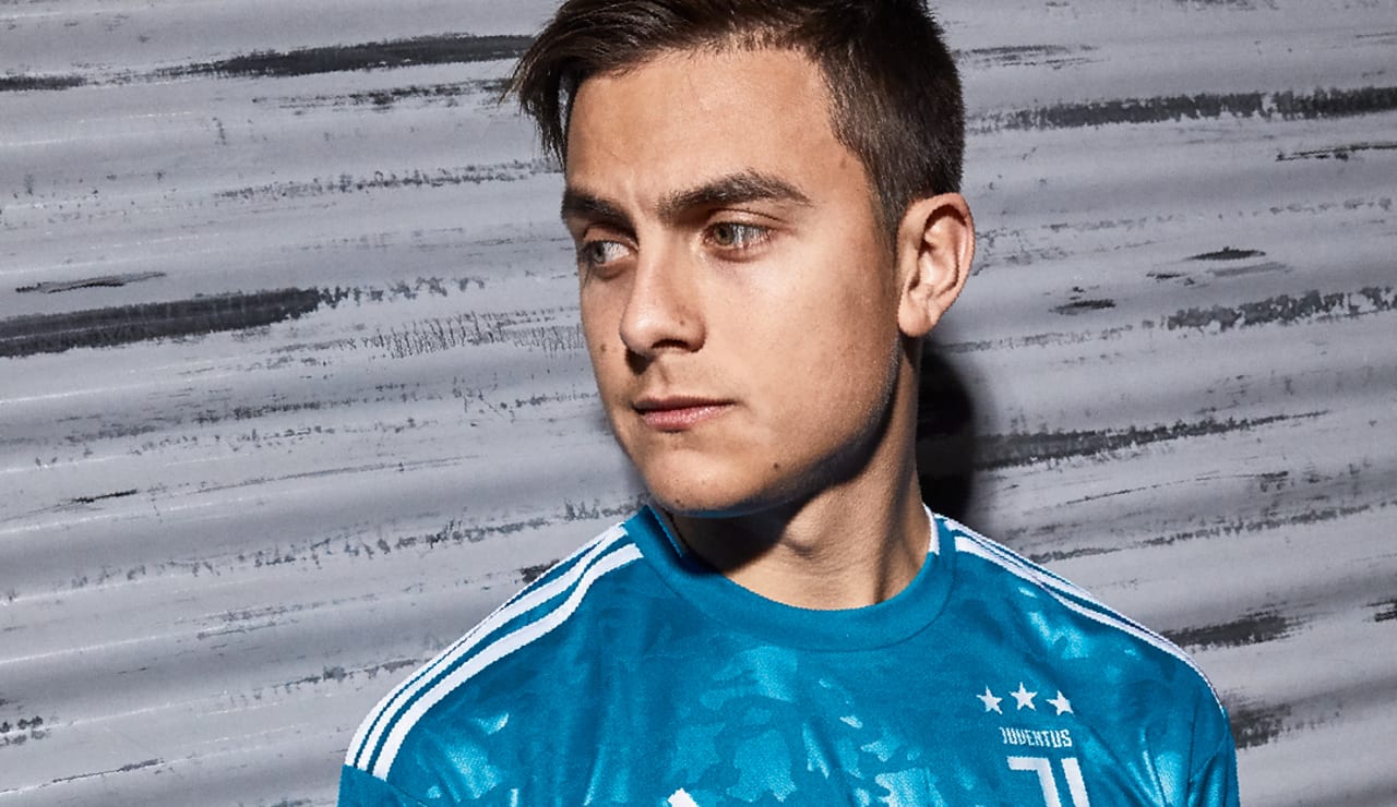 H22195_JUVENTUS_FW19_THIRD_SOCIAL_1080x1350_DYBALA_03.jpg