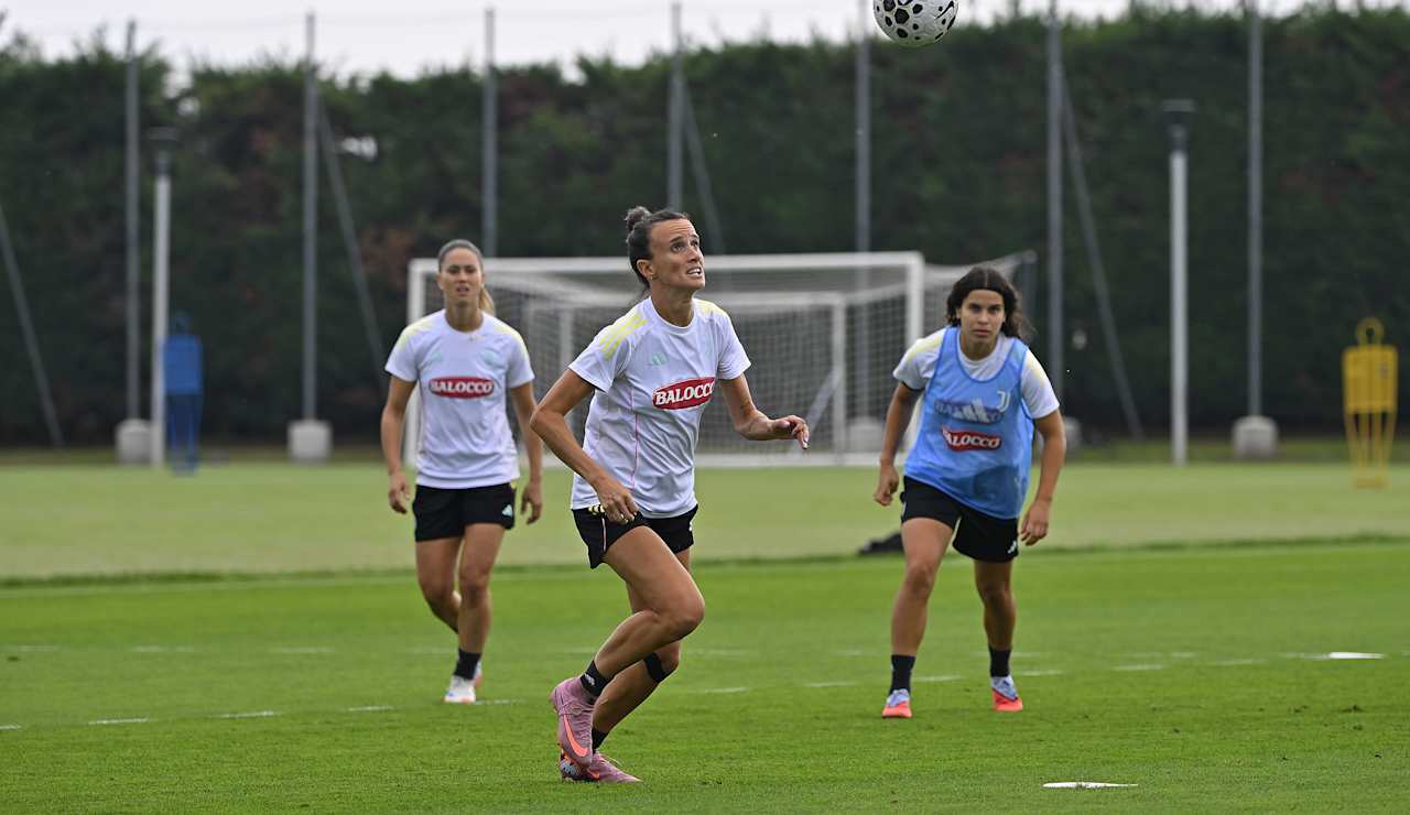 women-training-1109-14