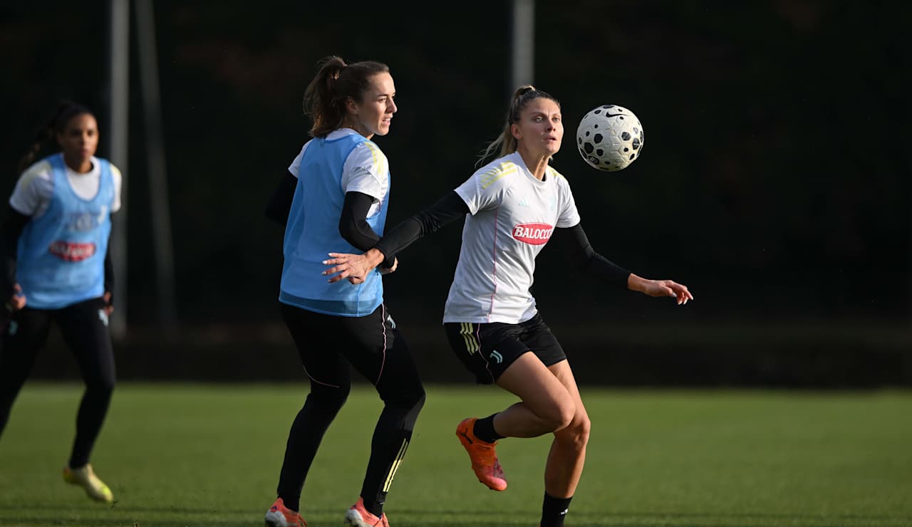 Training Women 4 12 25 17