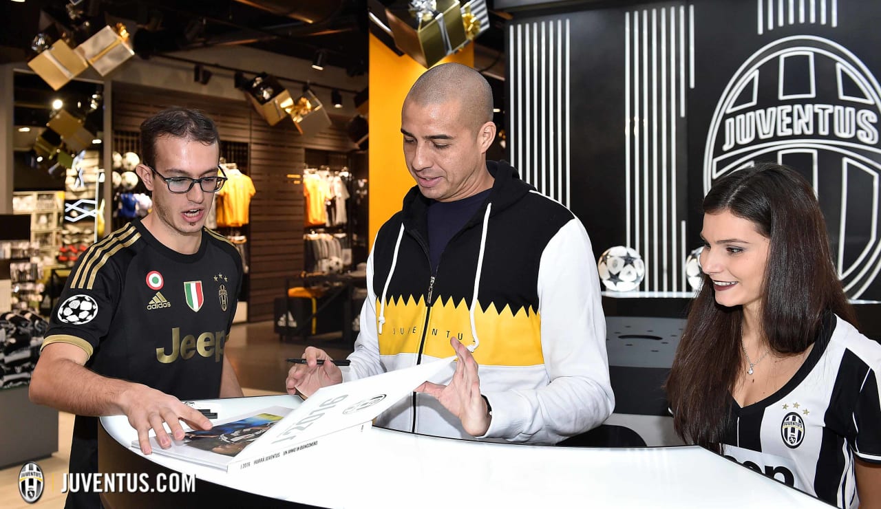 trezeguet_megastore09.jpg