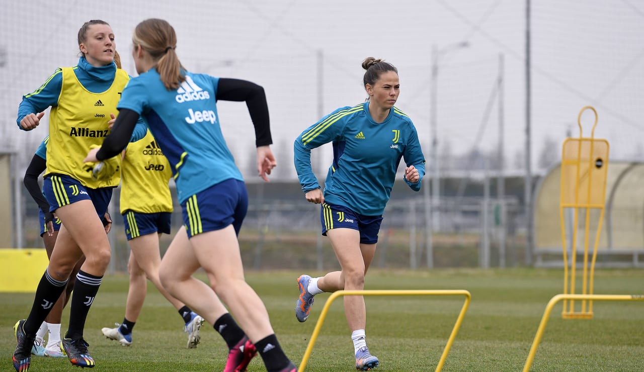 juventus women training 24 feb14