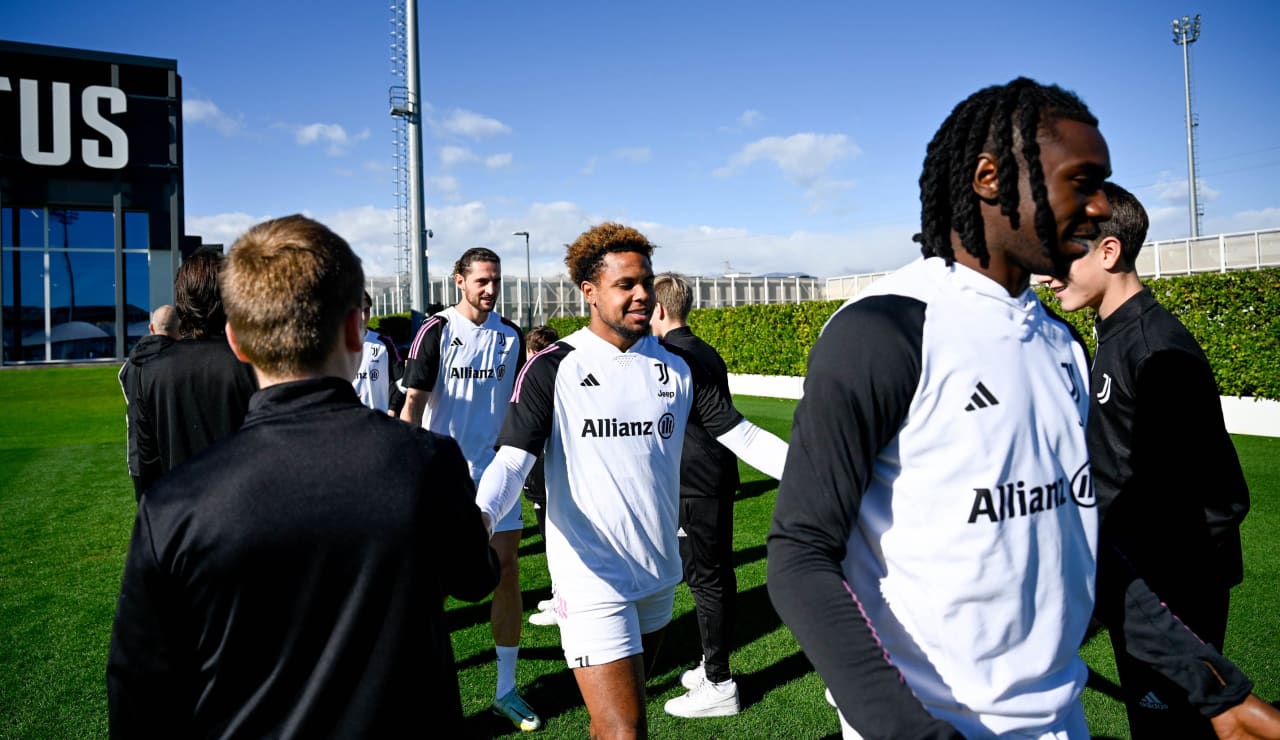 Academy Shape First Team Training 11