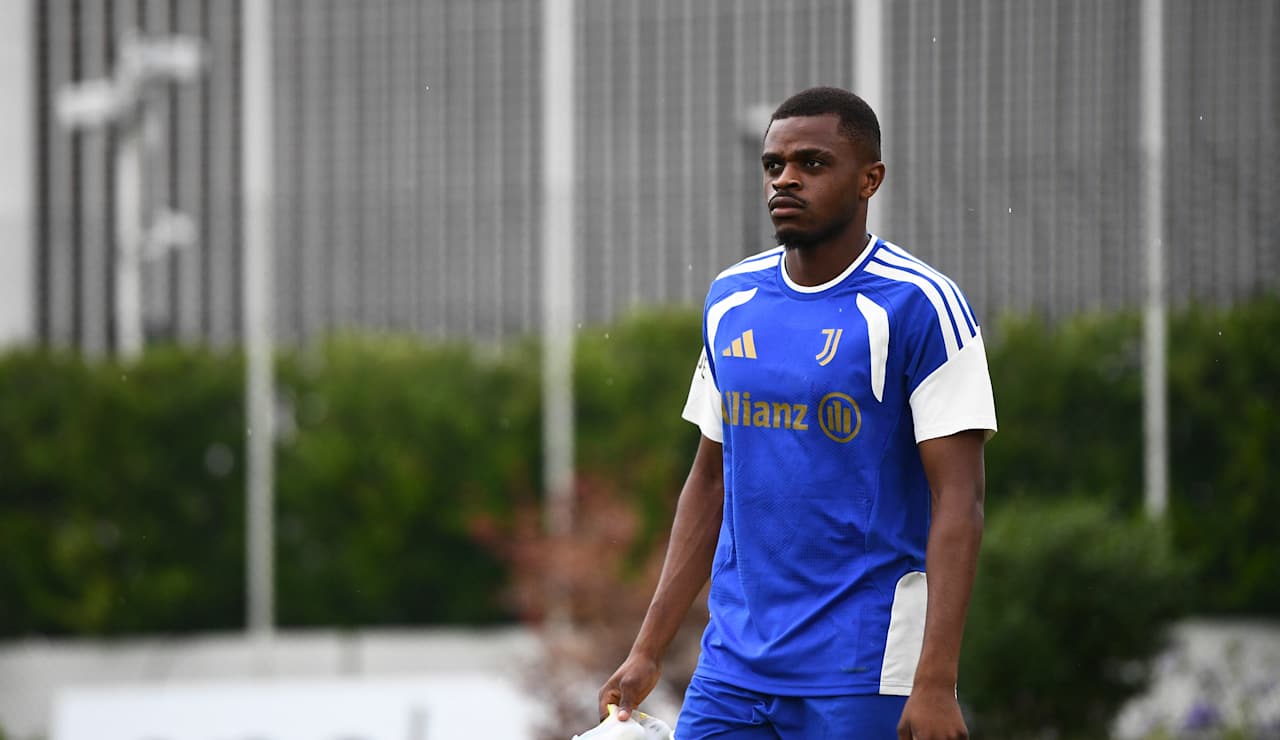 first team men train 16072610