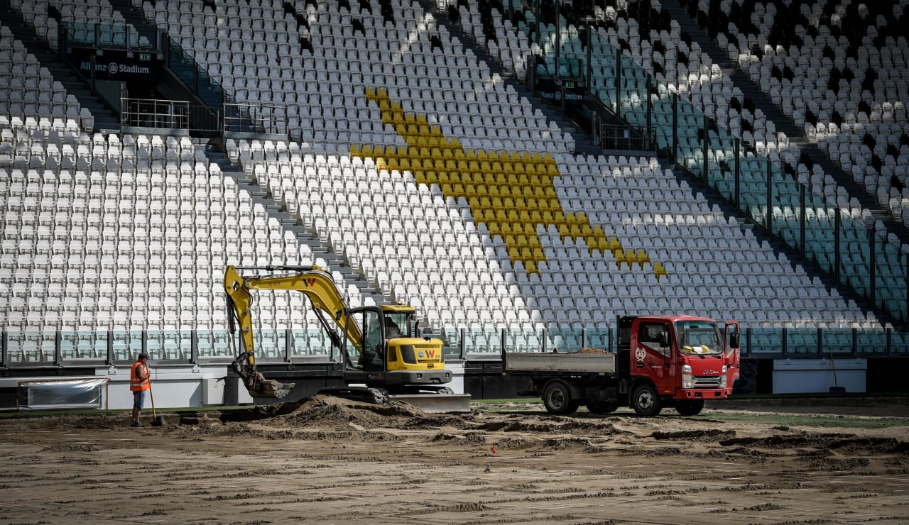 stadium pitch renewal3