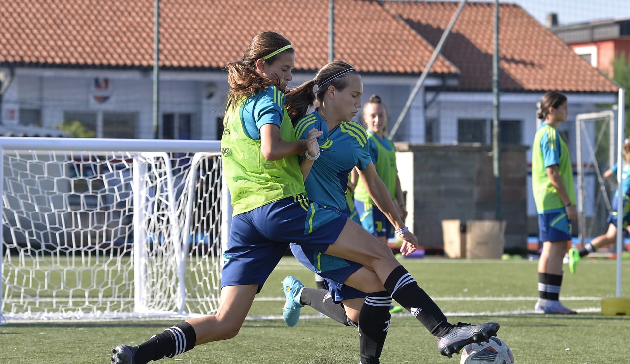 under 17 women training 20