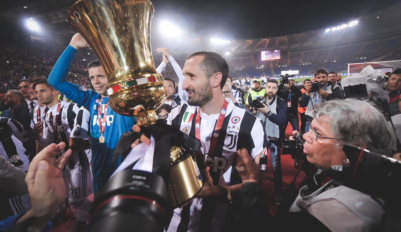 chiellini trophys8