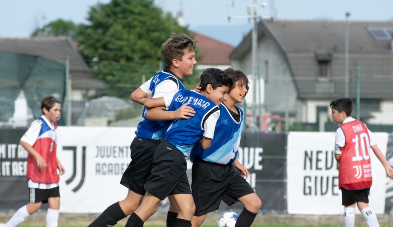 AcademyWorldCup_140608.jpg