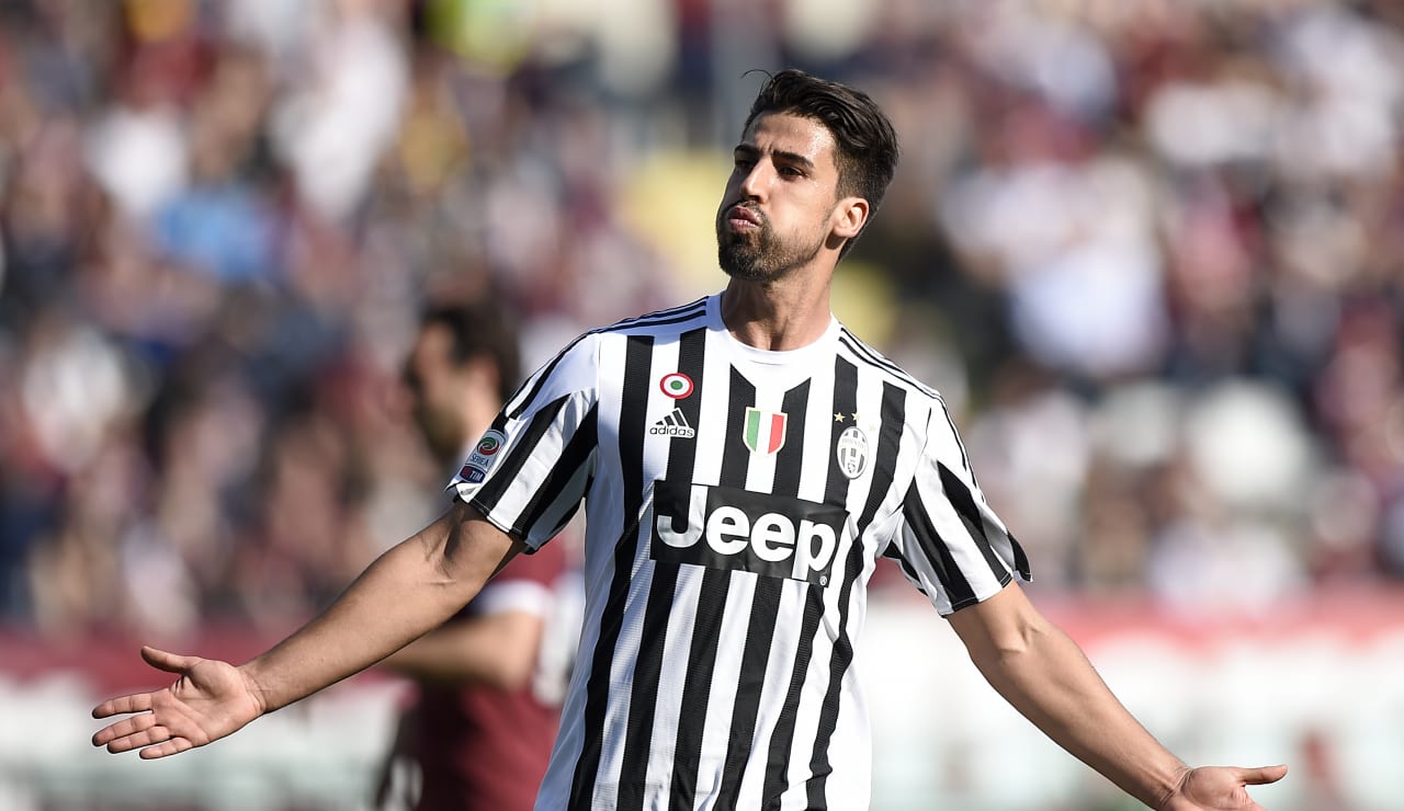 saluto khedira7