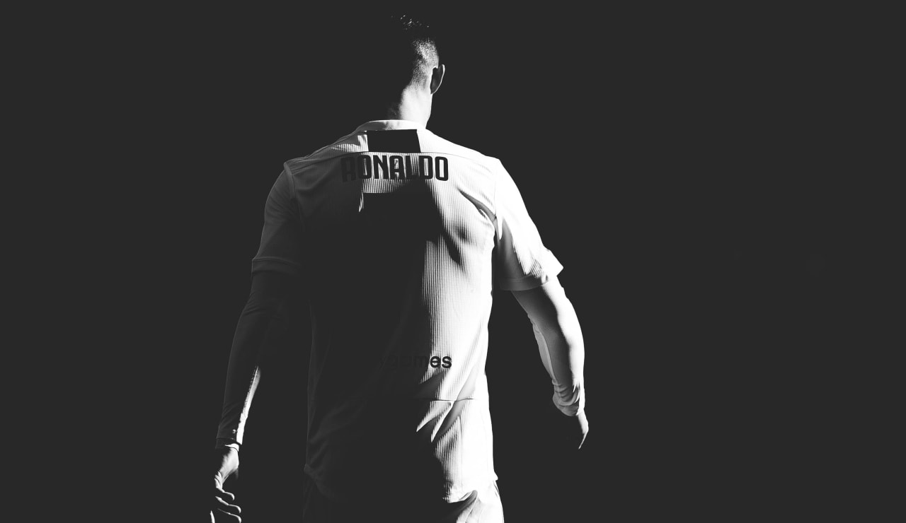 Ronaldo Black & White