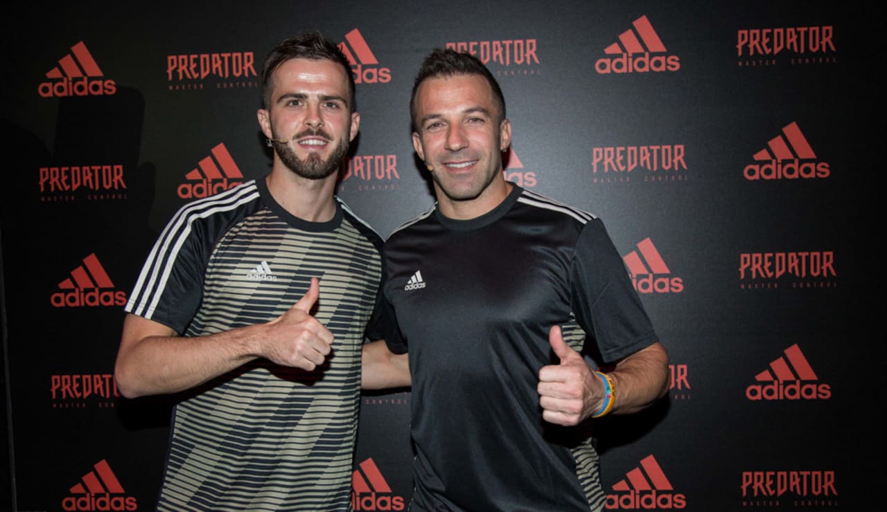 pjanic-adidas-22.jpg