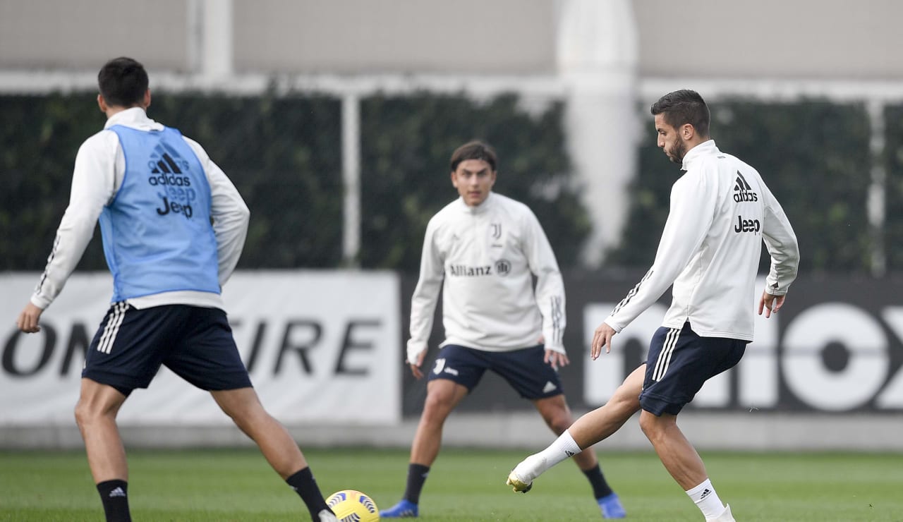 bentancur training 06 nov 14