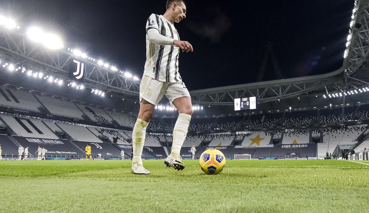 12_J033500_20201121104831690_20201121104917_Juventus Cagliari