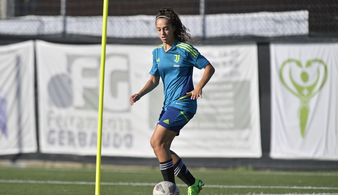 under 17 women training 12