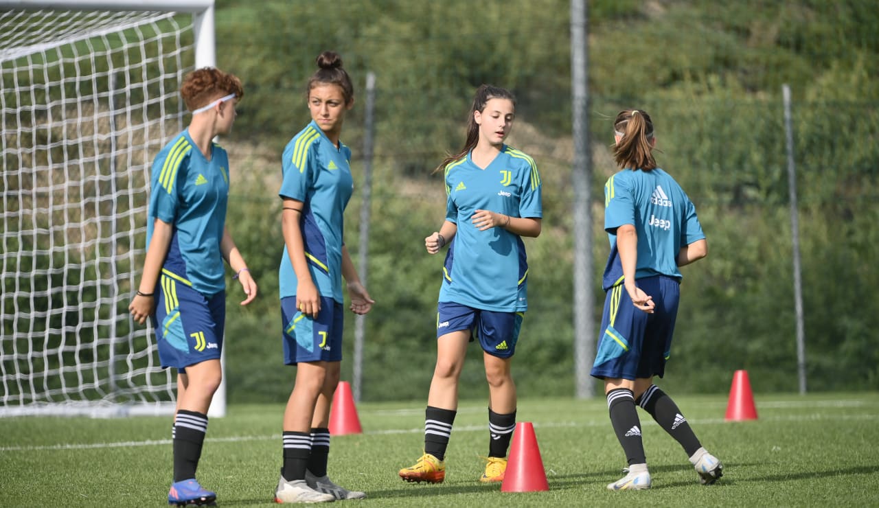 women under 15 training 4