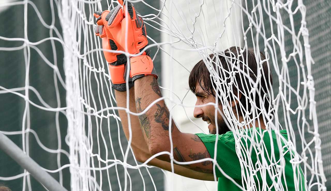 775188988DB032_Juventus_Tra