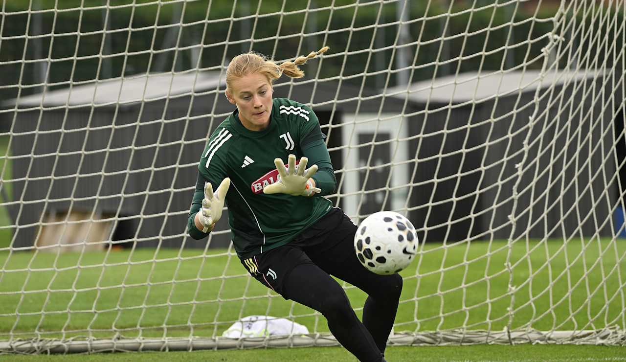 women-training-2804-19