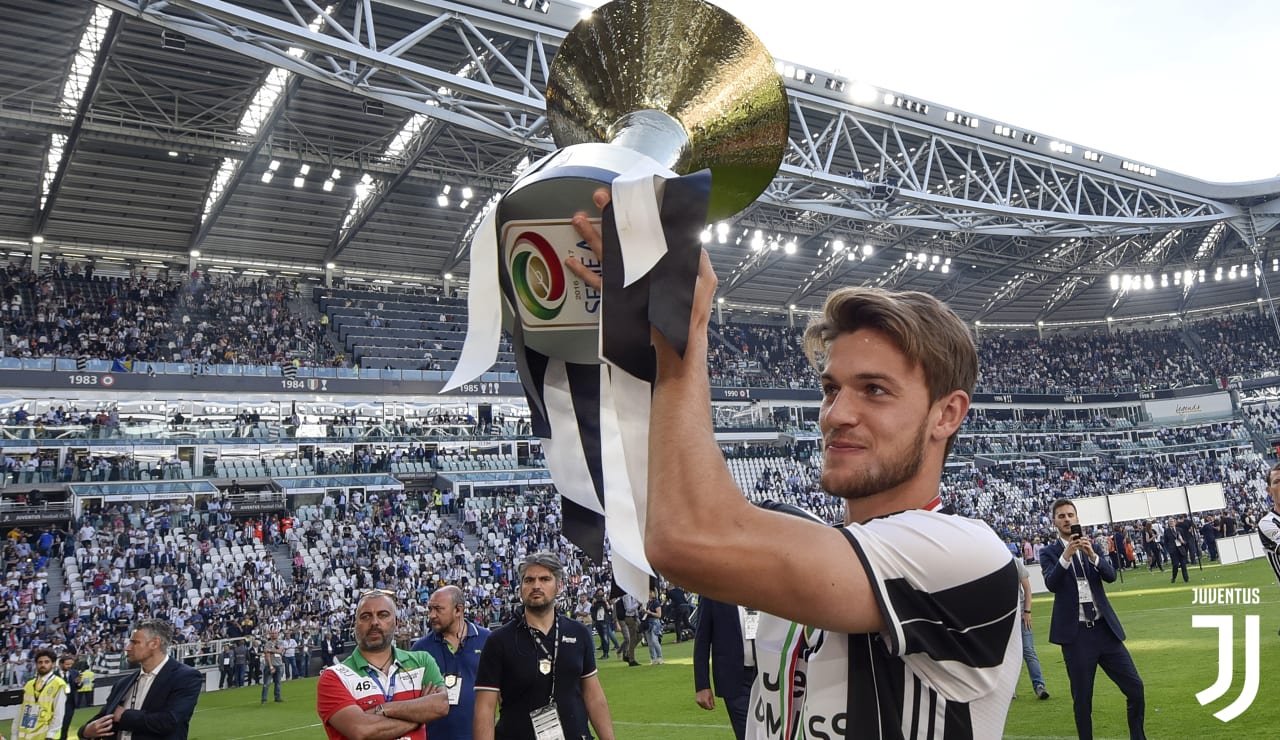 juventus__j037310 copy.jpg