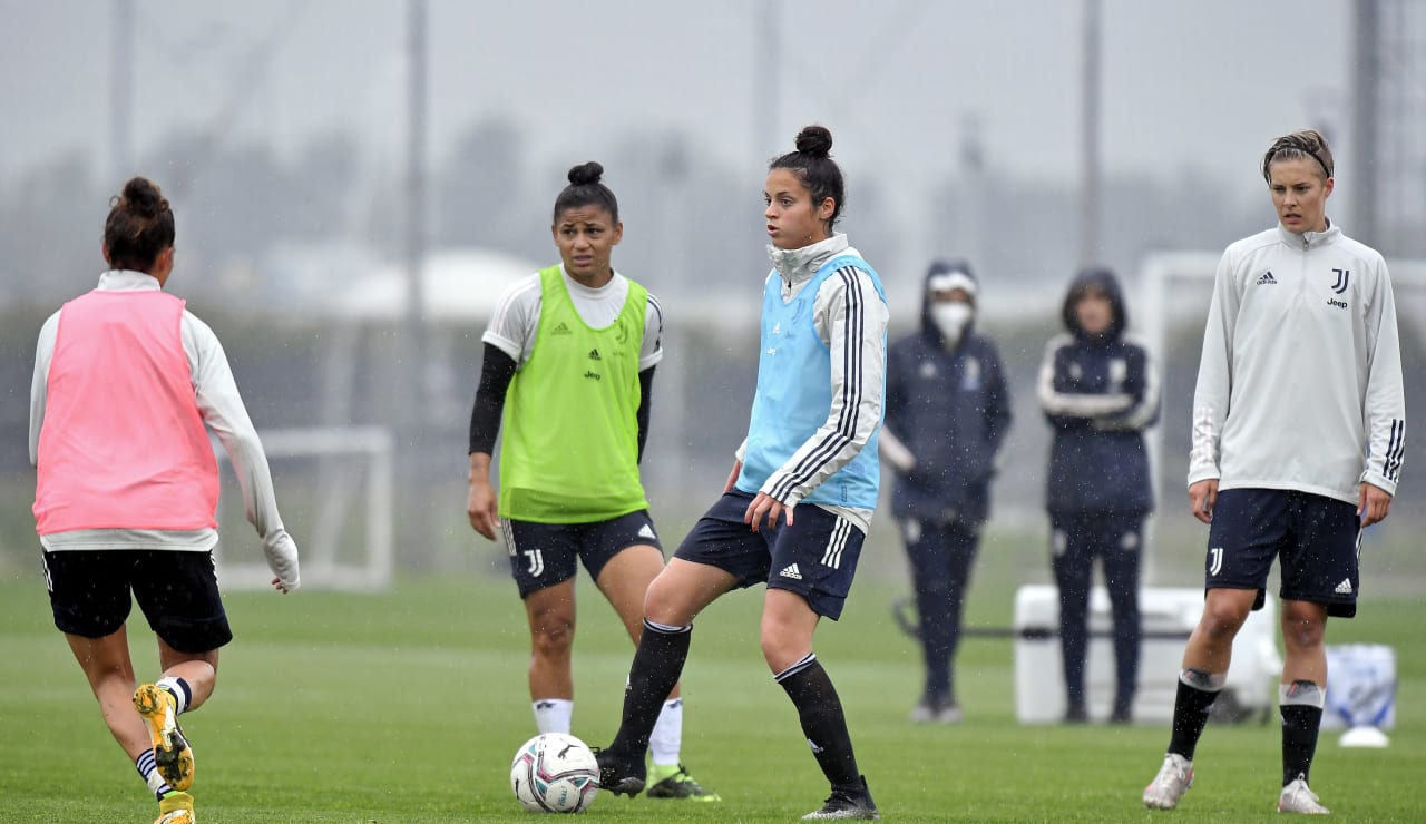 Training Women 29.04 (15)